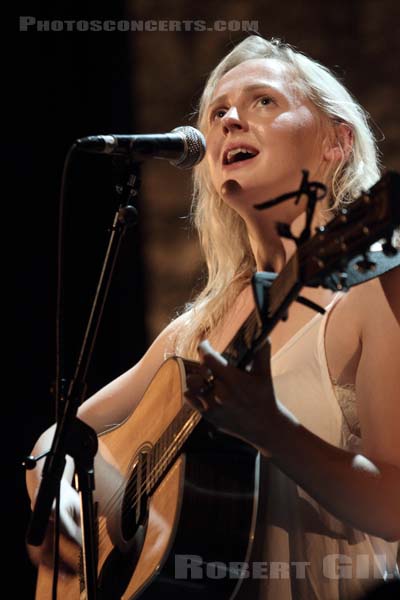 LAURA MARLING - 2013-09-22 - PARIS - Cafe de la Danse - Laura Beatrice Marling